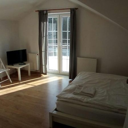 Dworek Poznan Bed & Breakfast Luaran gambar
