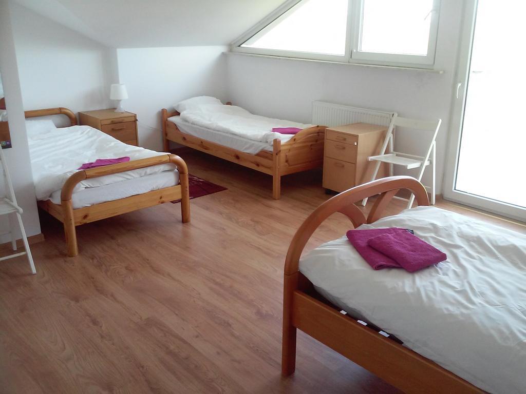Dworek Poznan Bed & Breakfast Luaran gambar