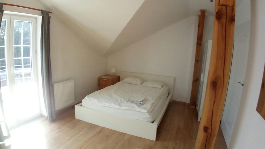 Dworek Poznan Bed & Breakfast Luaran gambar